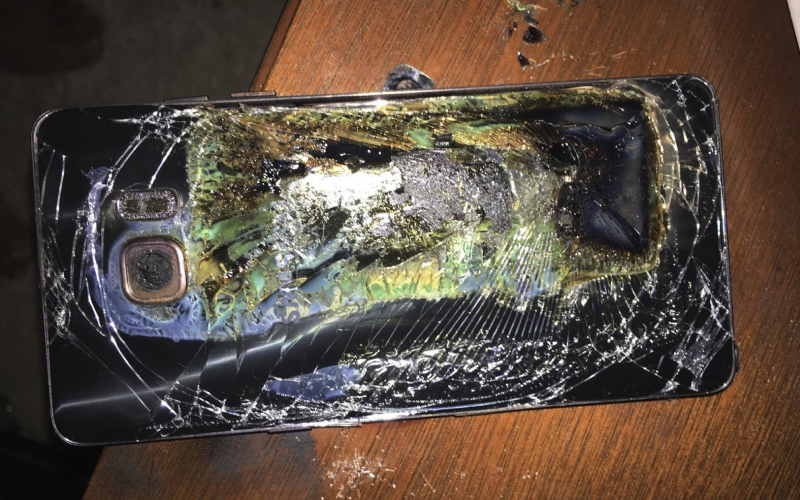 image of galaxy note 7 caught in fire